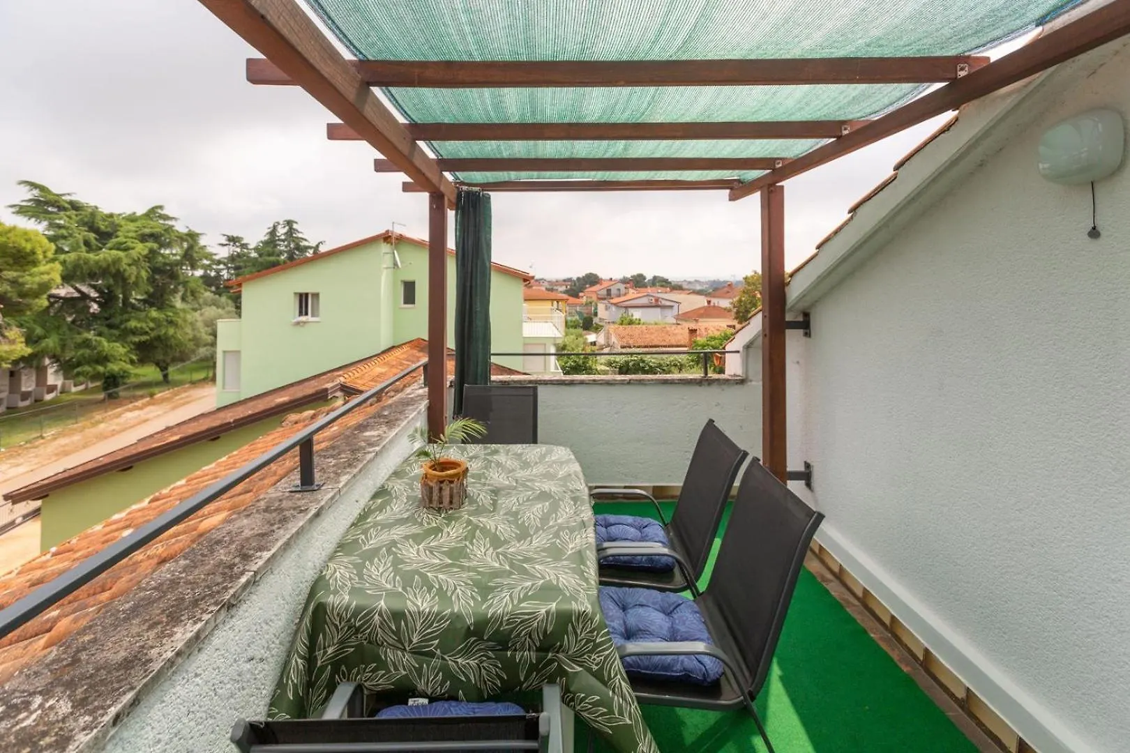 Πανσιόν Apartments Latice Ουμάγκ