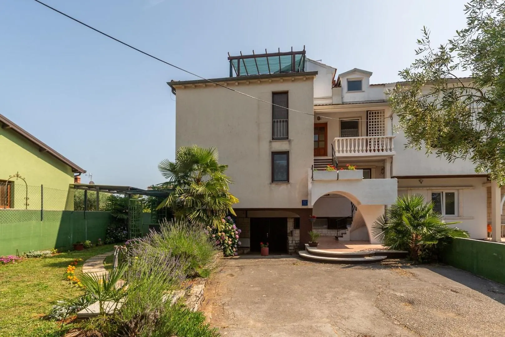 Konukevi Apartmetns Latice Umag